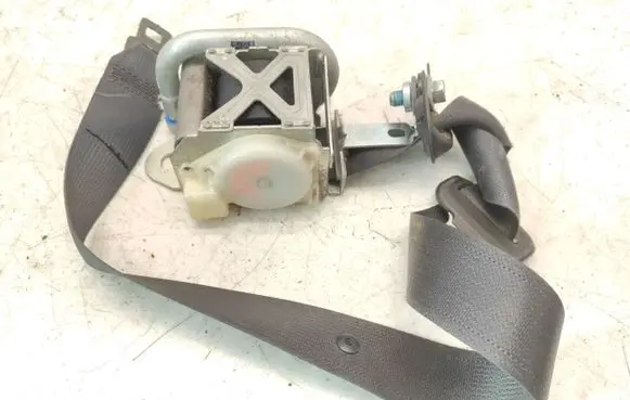 KIA Optima Front seatbelt 888104C000VA TIZ024