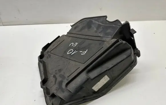 BMW 5 F10 F11 Other engine bay part 9216222