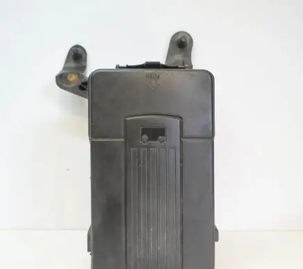 Battery box tray