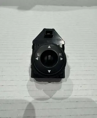 KIA Ceed Wing mirror switch 457480