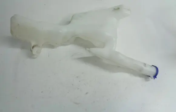Ford B-MAX Windshield washer fluid reservoir/tank