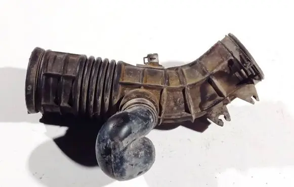 Honda CR-V Air intake hose/pipe