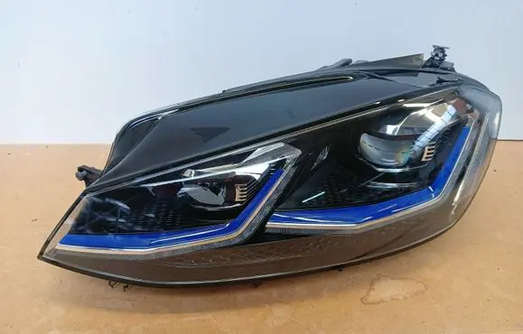 Volkswagen Golf VII Headlight/headlamp 5G1941081B
