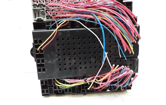 Volvo XC90 Fuse module 08606040 08696098