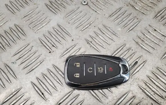 Chevrolet Camaro Ignition key/card 