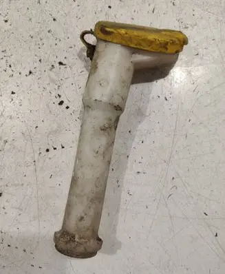 Renault Laguna II Window washer liquid tank fill tube 77004112791