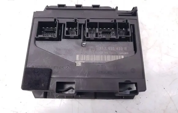 Volkswagen PASSAT B7 Comfort/convenience module 3AA959433B