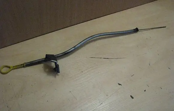 Mazda 6 Oil level dip stick 
