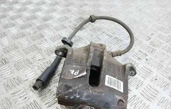 Peugeot 2008 I Front brake caliper