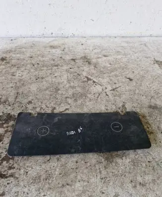 Audi A6 S6 C5 4B Battery box tray cover/lid 4B2819422