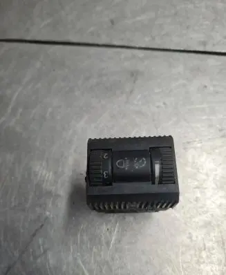 Headlight level height control switch