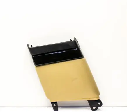 (B) pillar trim (bottom)