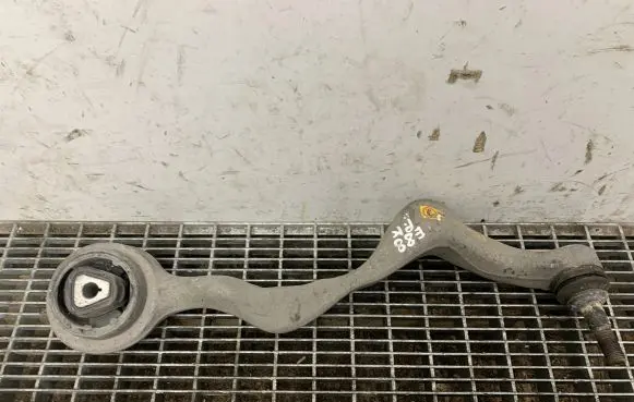 BMW 1 E82 E88 Front lower control arm/wishbone