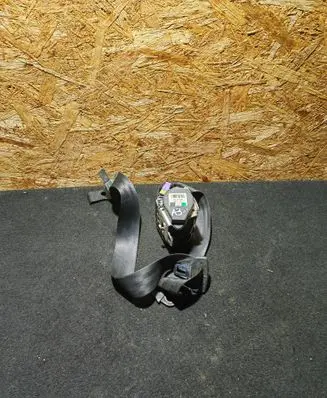 Audi A3 S3 8P Front seatbelt 8P4857706D