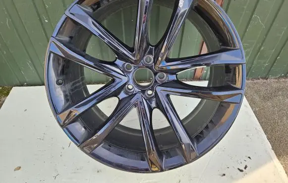 Iveco Daily 3rd gen Front wheel hub spindle knuckle 5X118