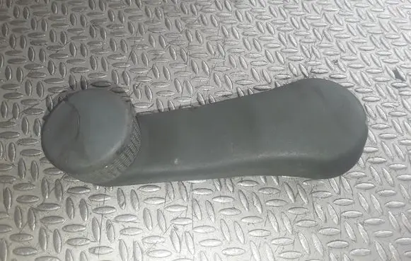 Skoda Fabia Mk1 (6Y) Rear door window winding handle 1H0837581D