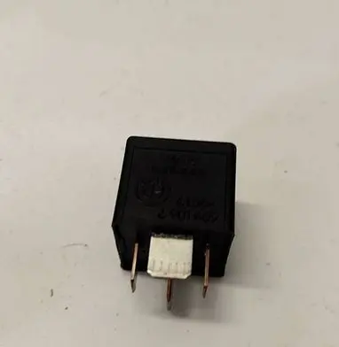 BMW 5 E60 E61 Other relay 61366901469 V23136J6X48
