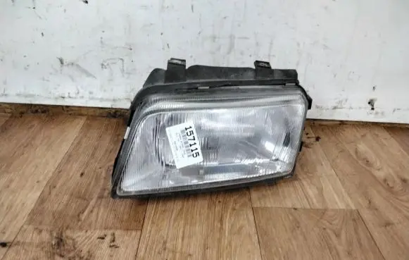 Audi A4 S4 B5 8D Headlight/headlamp