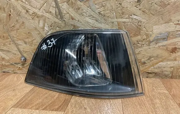 Volvo S40, V40 Front indicator light 18A113B