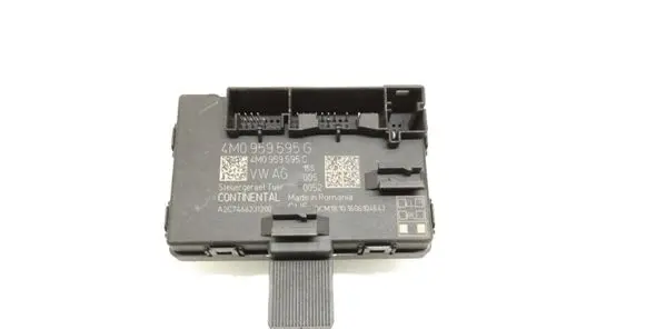 Audi Q7 4M Door control unit/module 4M0959595G