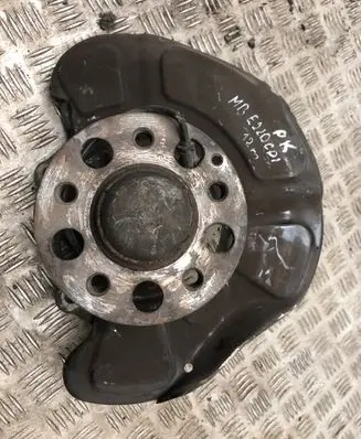 Citroen C4 Grand Picasso Front wheel hub
