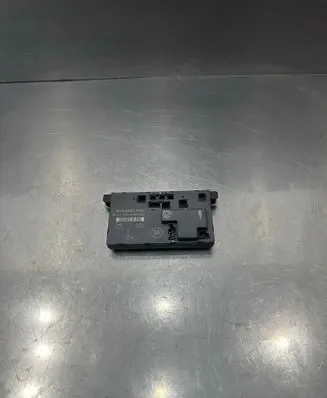 Mercedes-Benz E W211 Door control unit/module 2118201585 355554