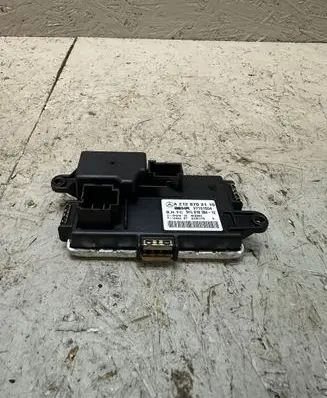 Mercedes-Benz CLS C218 X218 Heater blower motor/fan resistor A2128702110 V7191004 5HL01038412