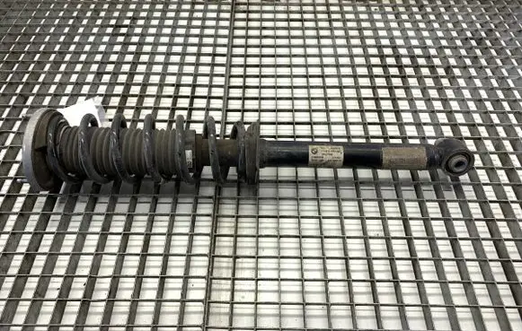 BMW 5 G30 G31 Front shock absorber/damper 6866620