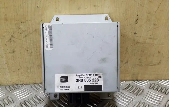 Seat Exeo (3R) Sound amplifier 3R0035223