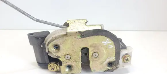 Mitsubishi Lancer Front door lock