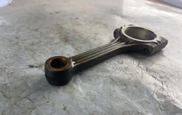 Volkswagen Polo V 6R Connecting rod/conrod 032t