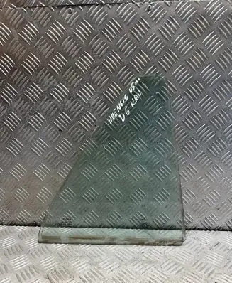 Toyota Avensis T250 Rear vent window glass 43R00048 DOT24AS2M68