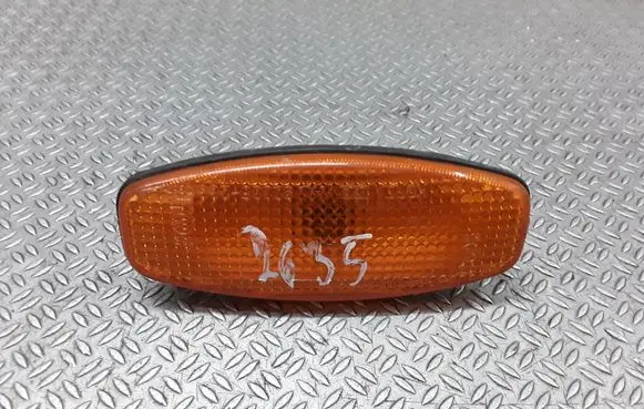 Hyundai Santa Fe Front fender indicator light