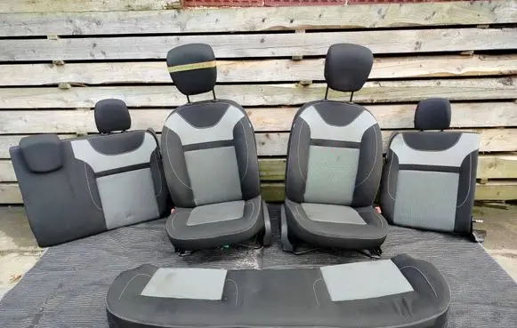Dacia Duster Seat set 
