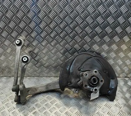 Audi Q7 4M Front wheel hub 4M0407560 4M0407242J