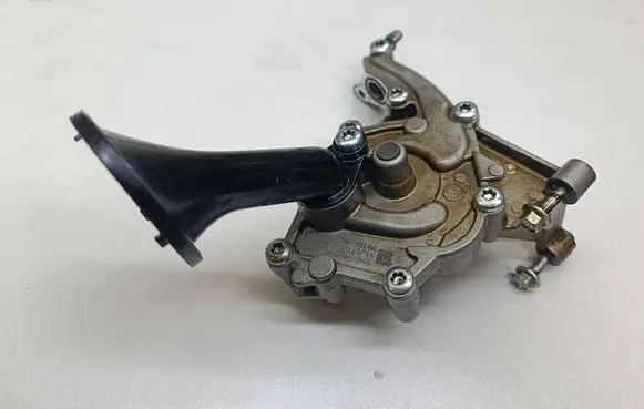 Peugeot 2008 I Oil pump 9808231280