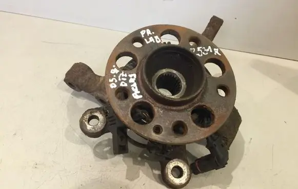 Mercedes-Benz A W169 Front wheel hub spindle knuckle