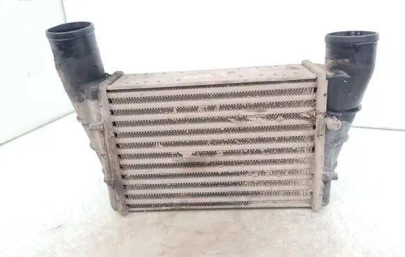 Volkswagen PASSAT B5 Intercooler radiator 058145805A