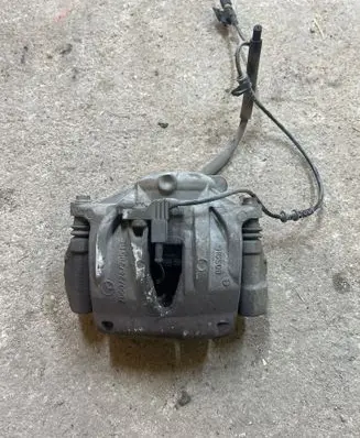 Mercedes-Benz E W211 Front brake caliper Z06028295
