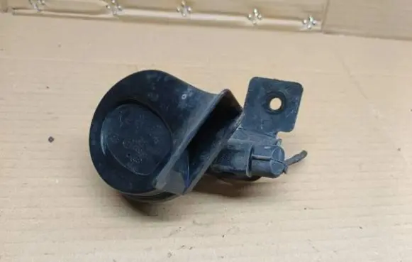 Audi A1 Horn signal 8X0951209