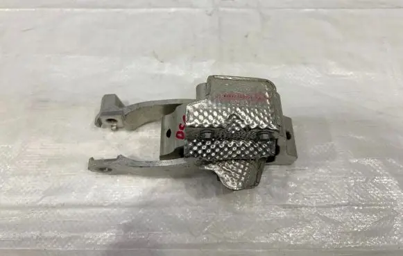 Land Rover Evoque I Engine mounting bracket K8D26H051AA