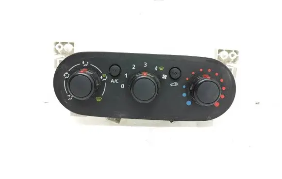 Renault Trafic III (X82) Climate control unit E1093049A 30080060 3202015
