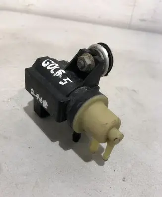 Volkswagen PASSAT B6 Turbo solenoid valve 1K0906627A