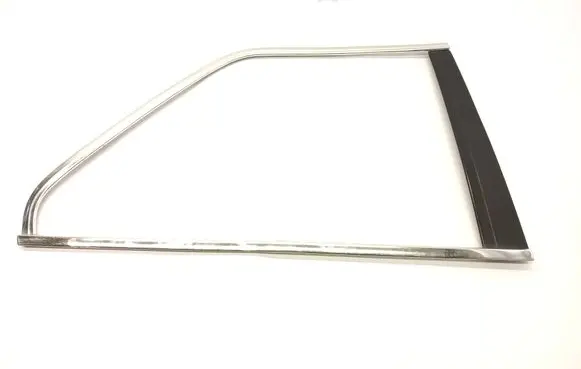 BMW 3 E30 Rear side glass trim 