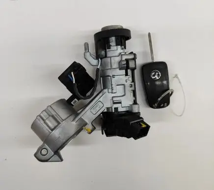 Opel Mokka Ignition lock 95384305 660728697