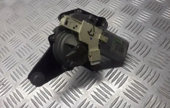 Renault Espace IV Rear window wiper motor 8200031083