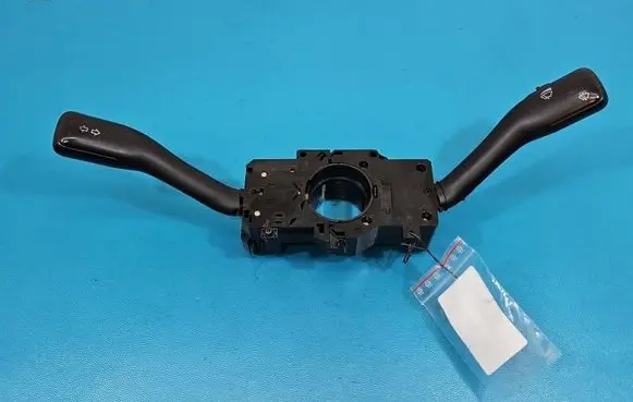 Volkswagen PASSAT B5.5 Headlight wiper switch 8L0953513M IMPRK1596549