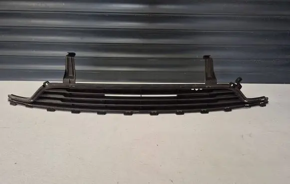 Opel Karl Front bumper lower grill 42372101
