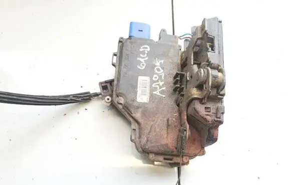 Seat Altea Rear door lock 7l0839016