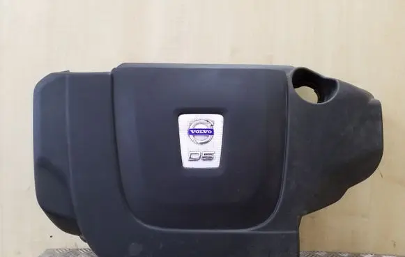 Volvo XC60 Engine cover (trim) 30771916 31272425
